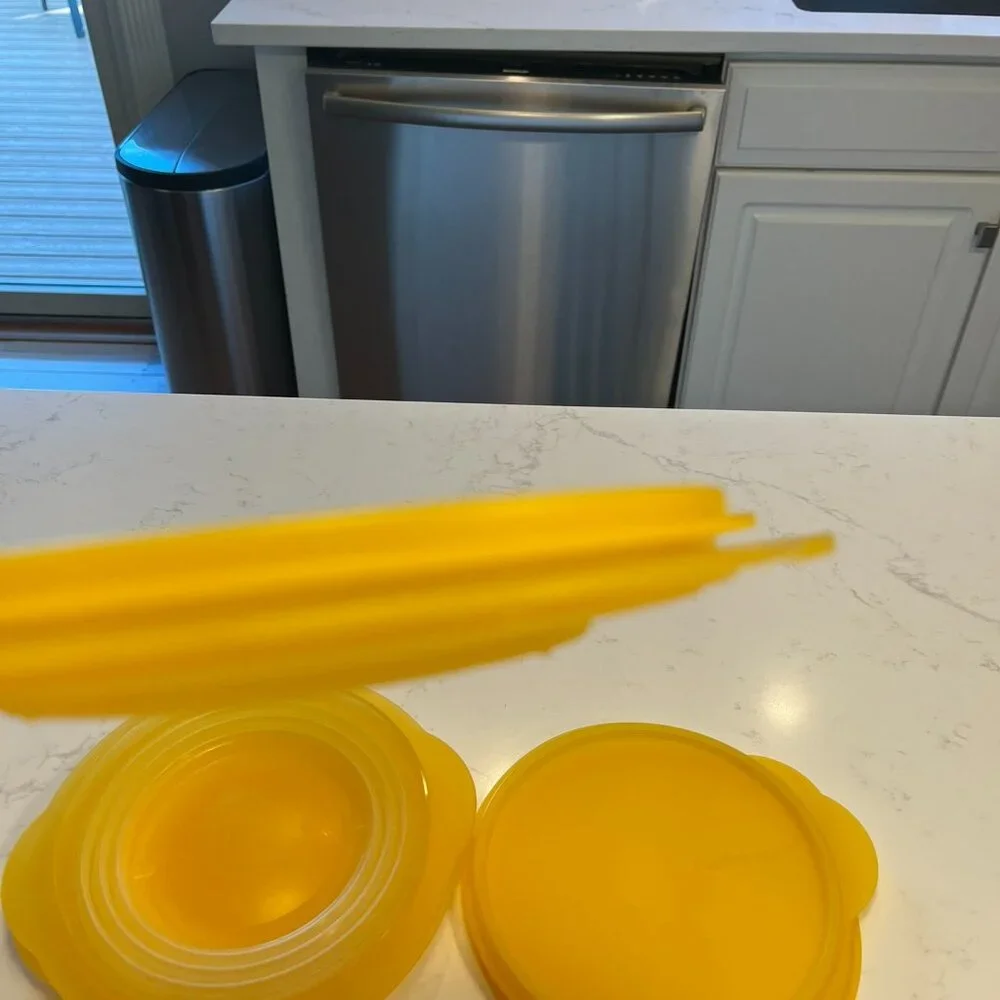 Never Used Tupperware Forget Me Not and Flat Out Lot - Picture 16 of 16